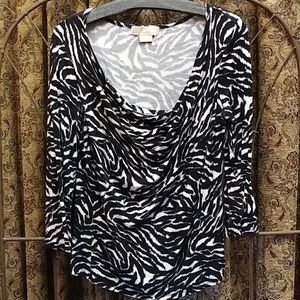 Michael Kors Light Knit Top size Large